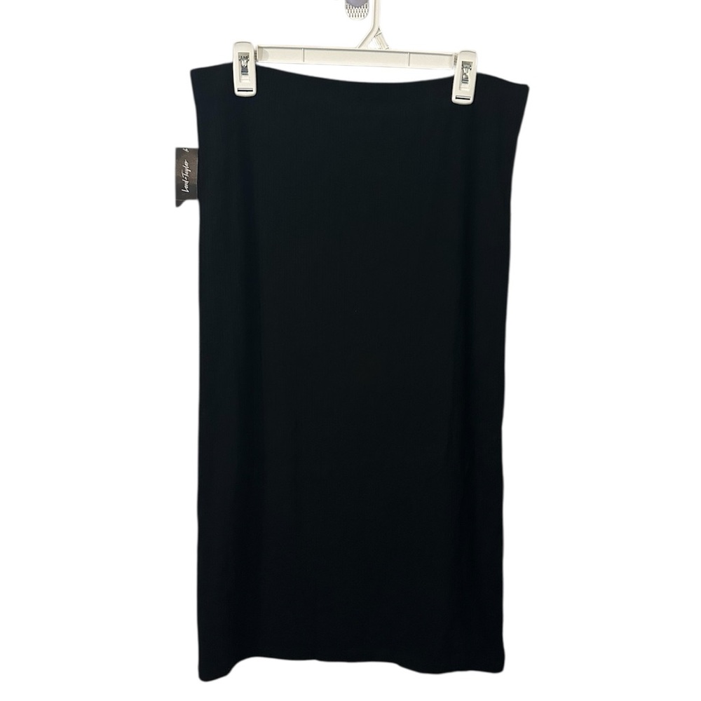 Lord & Taylor NWT Black Ribbed Knit Midi Skirt – Lined – Size Large